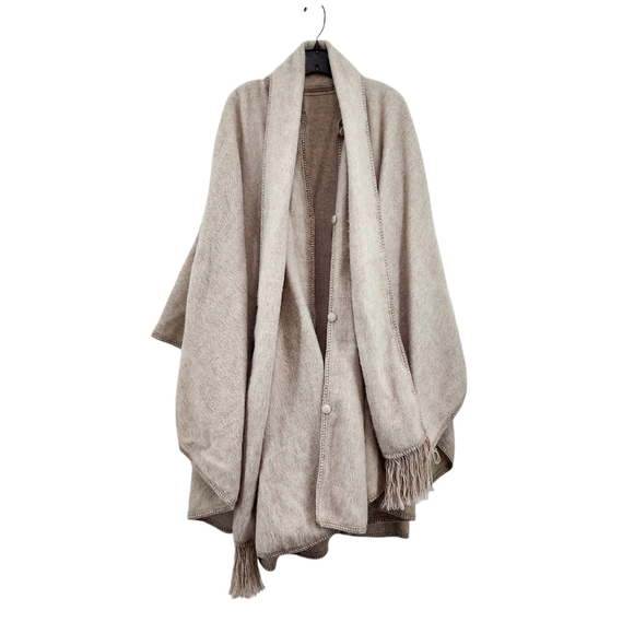 Artesania's Illary Women's Alpaca Fina Spanish Poncho Scarf Attached Cozy Warm - Picture 1 of 7